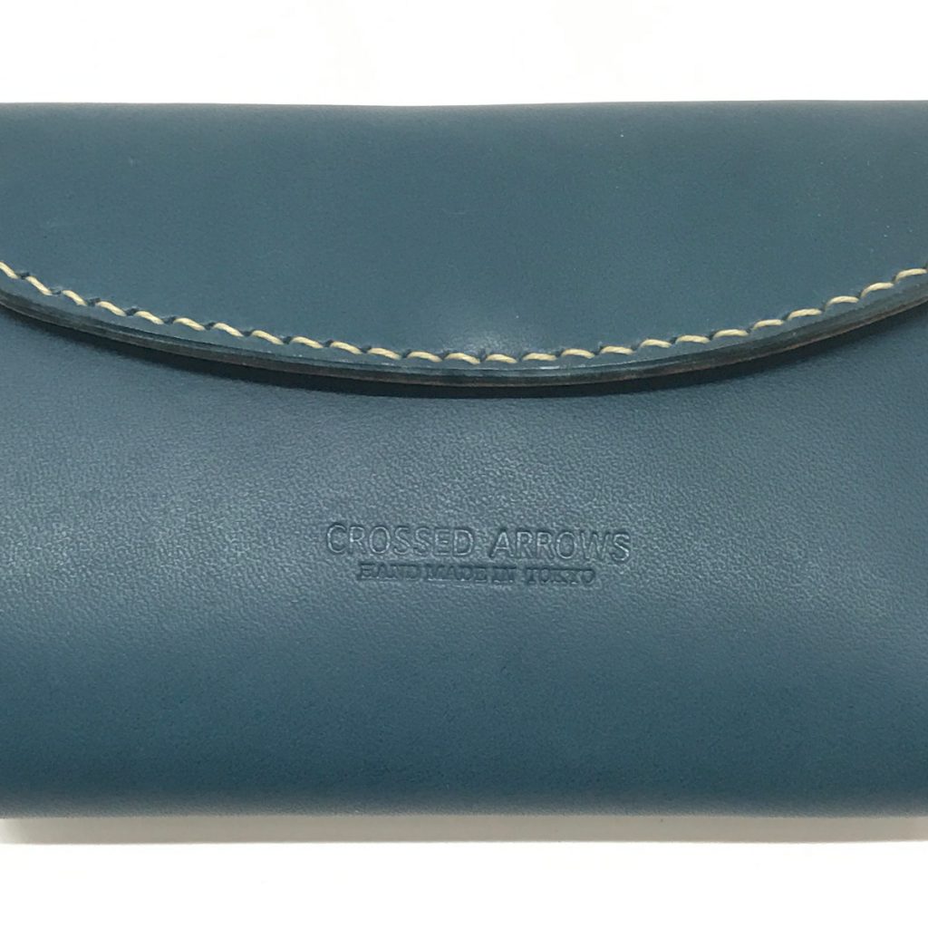 Tochigi Leather 3 holding wallet
