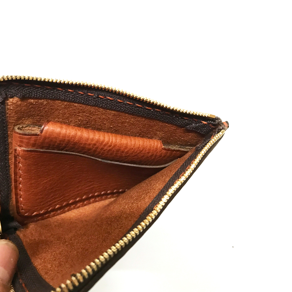 Grain leather L Zip Wallet