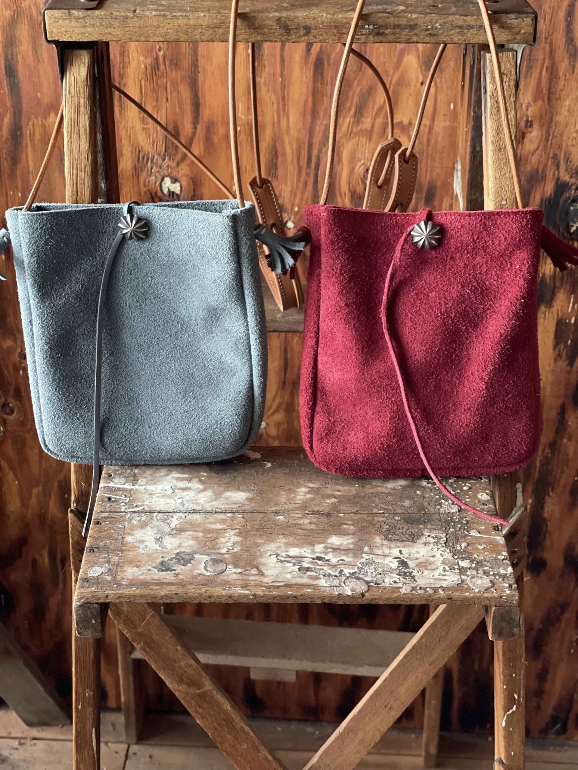 スエードレザーコンチョネックバッグ / Suede Leather Concyo Neck BAG