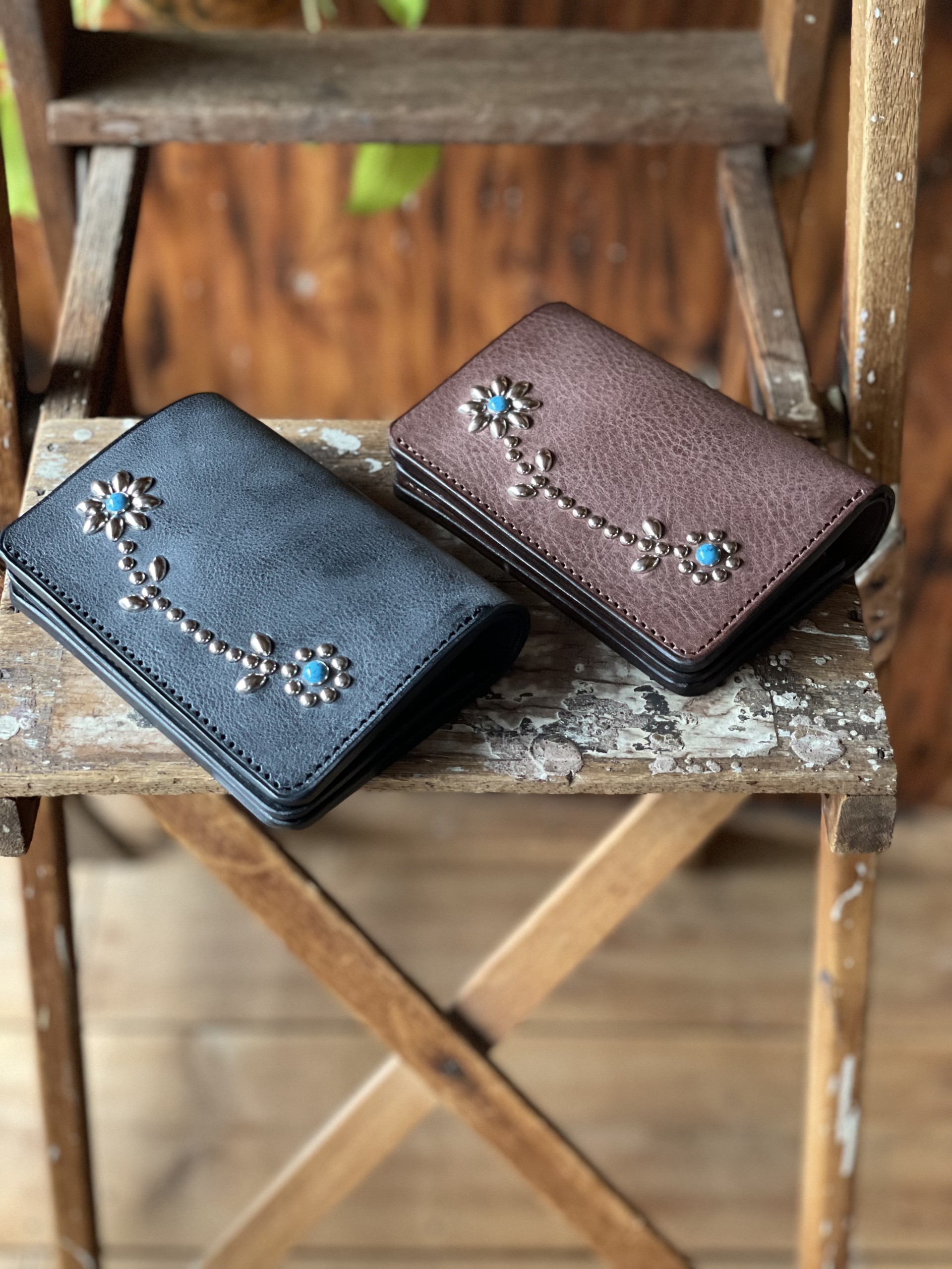 ロロマレザー トラッカーウォレット スタッズ 財布 / roroma leather Tracker Wallet Arabesque